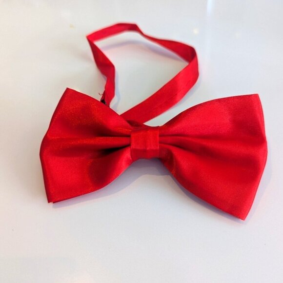 Men's Red Suspenders & Bow Tie - NWT - Picture 2 of 2